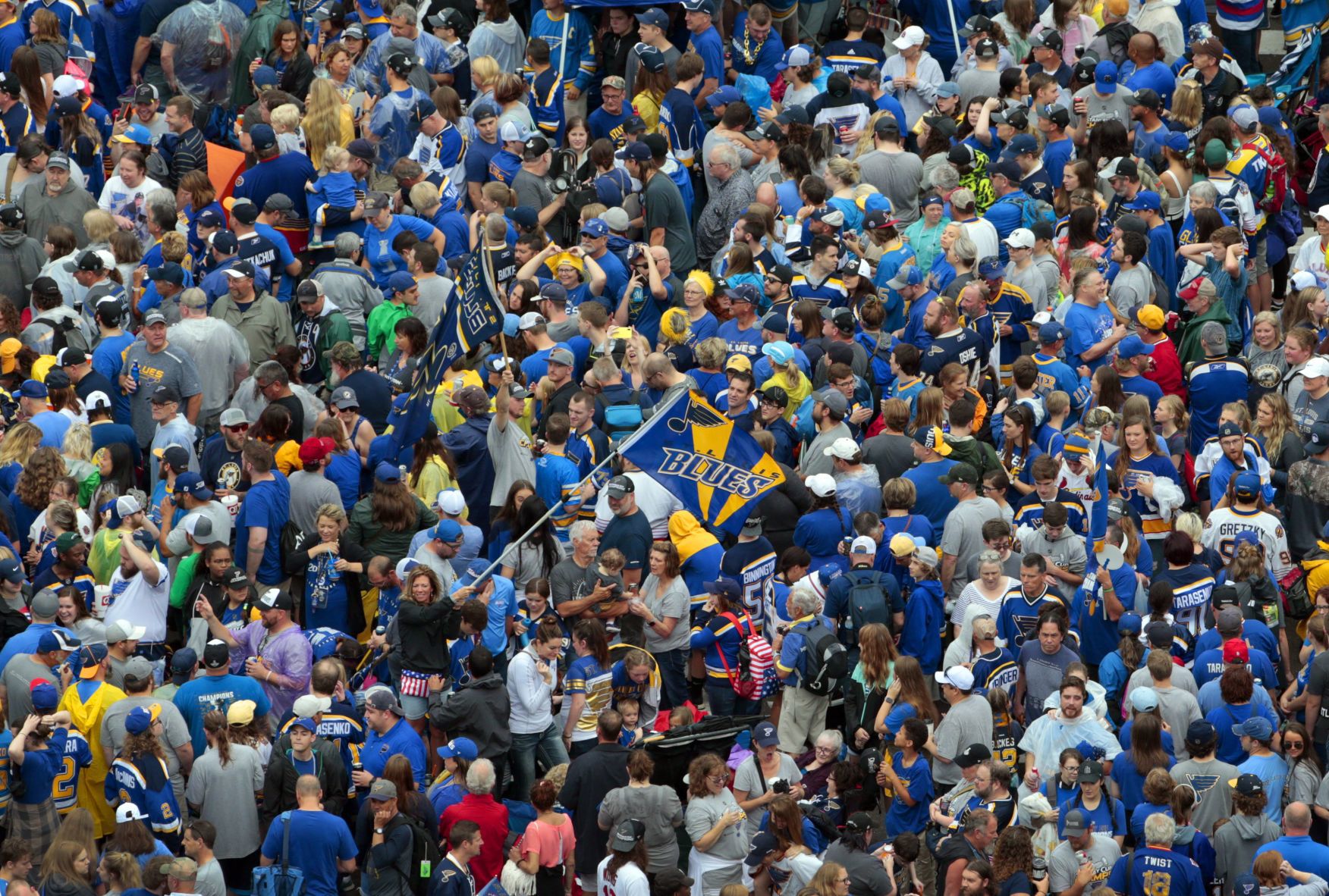 Blues fans parade like champions as St. Louis Blues capture first Stanley Cup